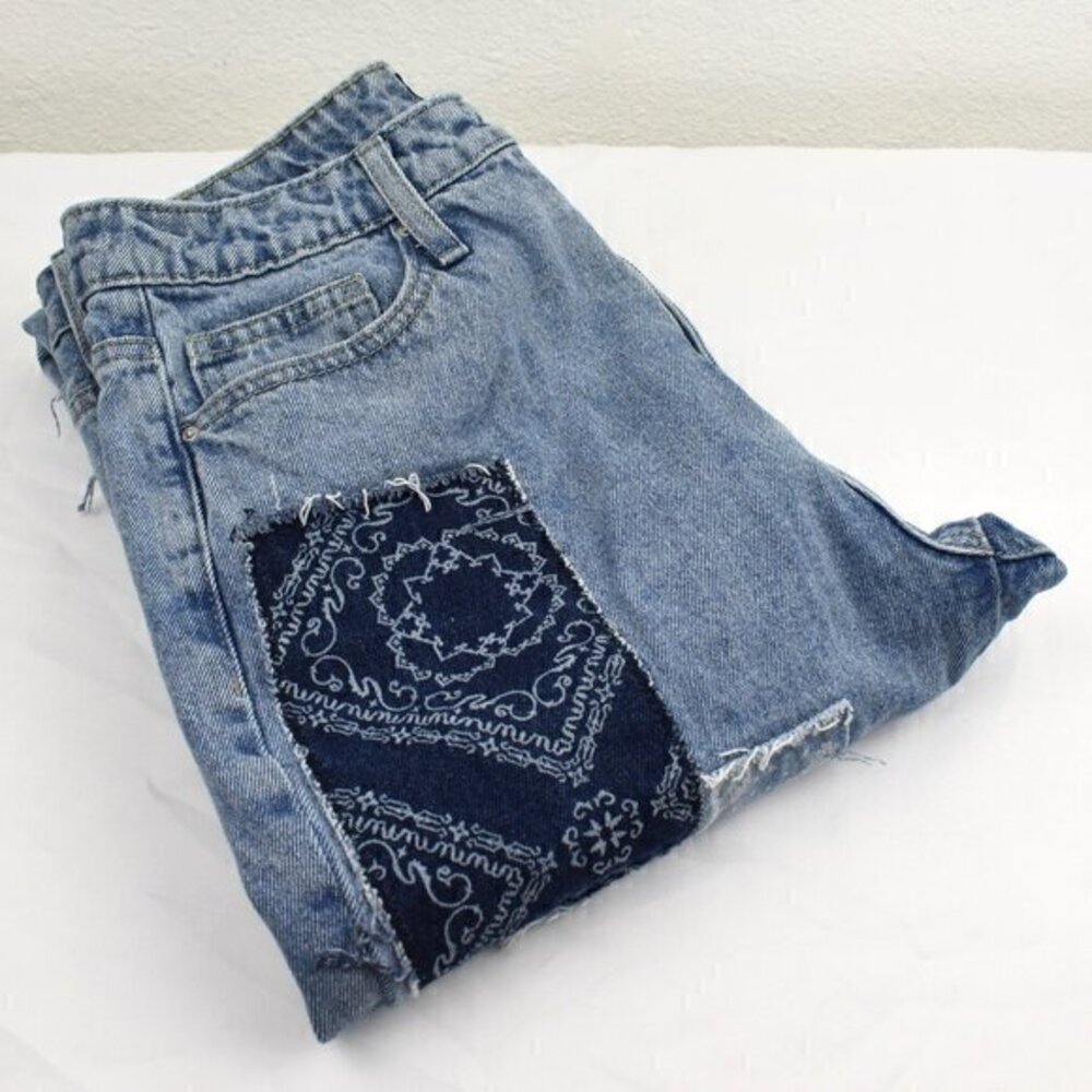 Simple Society Super High Rise Ankle Straight Leg‎ Jean Size 9/29 Gently Used